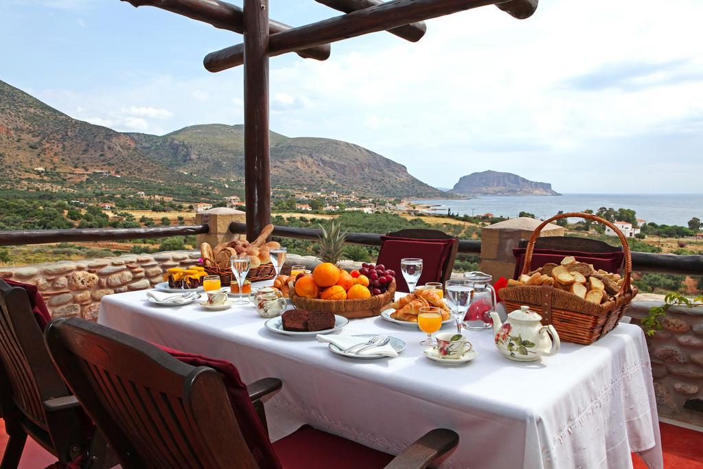 Astrolithos Boutique Hotel Monemvasia Room photo
